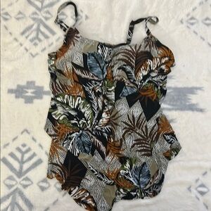 Tropical Print women’s swim top